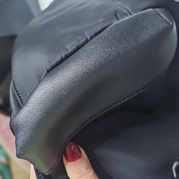 Elegant Black Women's Backpack - Picture 8 of 10